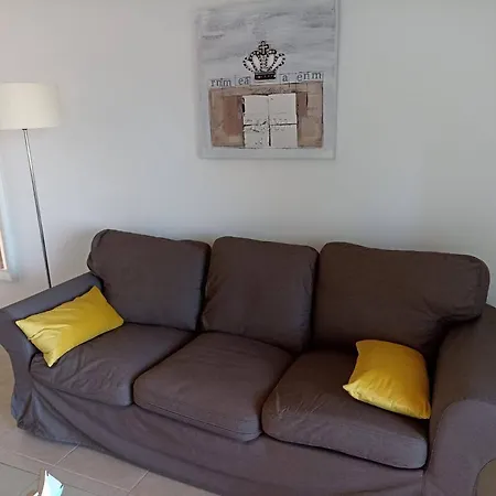 Apartment Macy House , With Private Garden And Sea Views