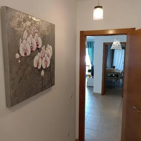 Macy House , With Private Garden And Sea Views Apartment