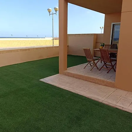 Macy House , With Private Garden And Sea Views Apartment *