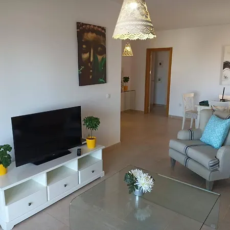 Διαμέρισμα Macy House , With Private Garden And Sea Views *