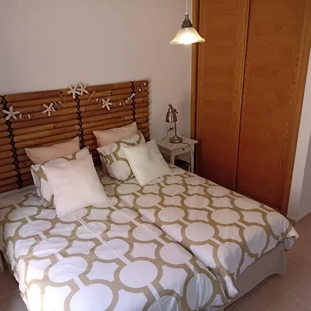 Macy House , With Private Garden And Sea Views