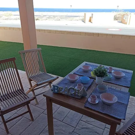 Macy House , With Private Garden And Sea Views