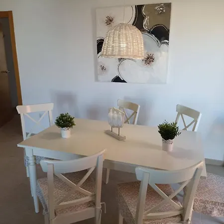 Macy House , With Private Garden And Sea Views Διαμέρισμα *